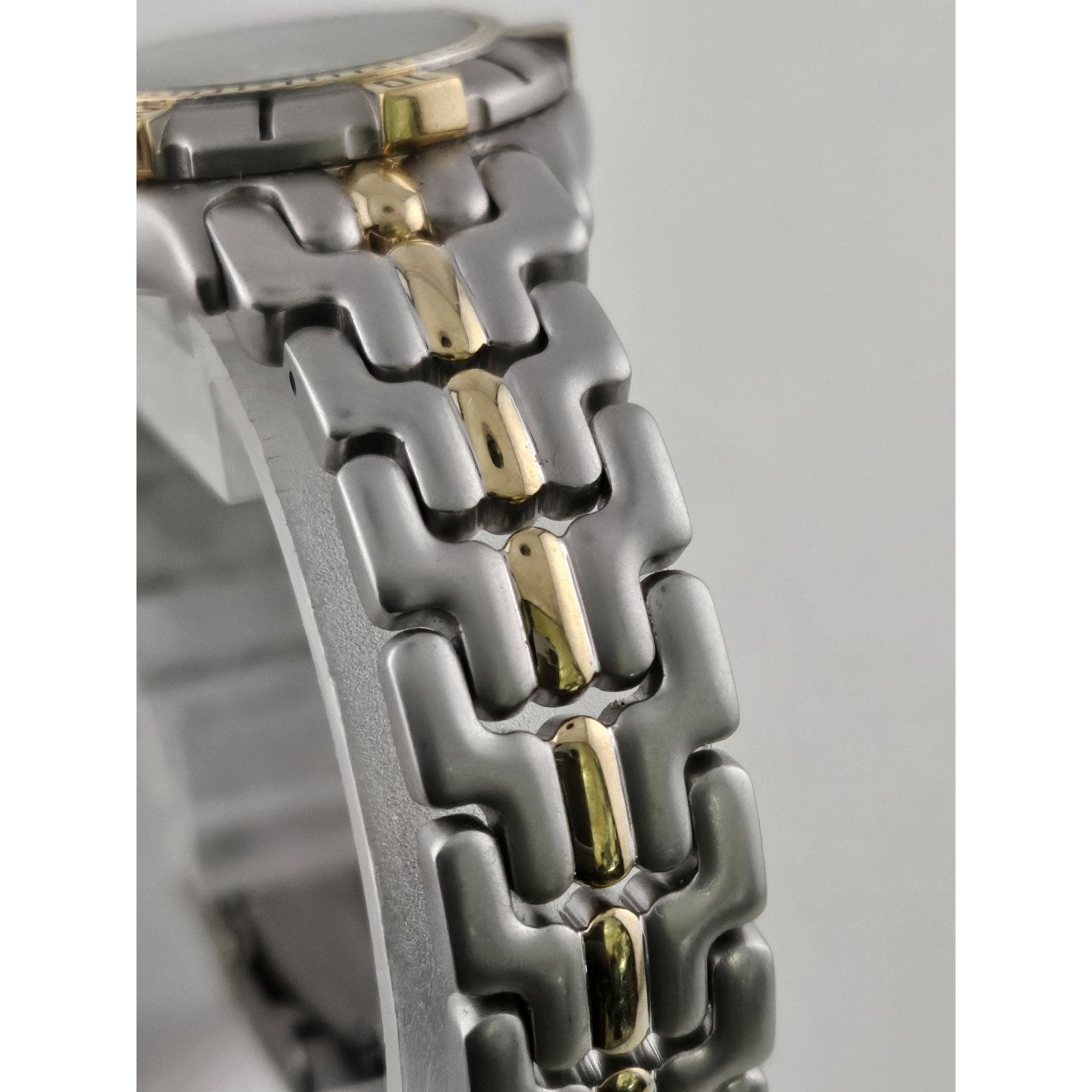 Ladies Vintage Tourneau Seapearl Dive Military Rotating Bezel New Battery Watch — image 7 of 8